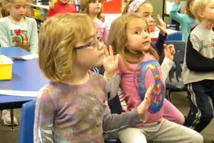How does yoga & social emotional learning help classrooms?